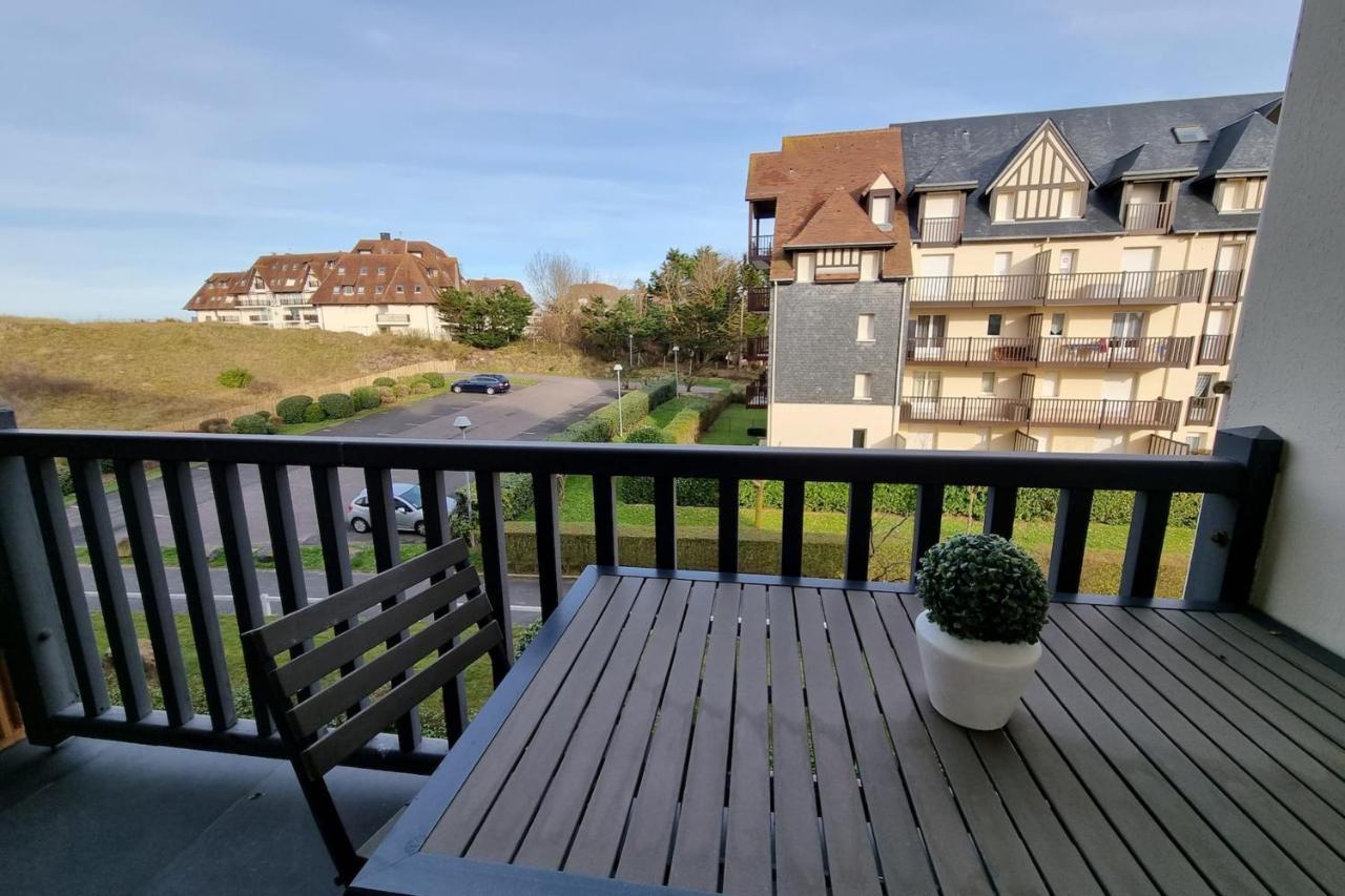 Apartment Well Equipped Near Beach Cabourg Exterior foto