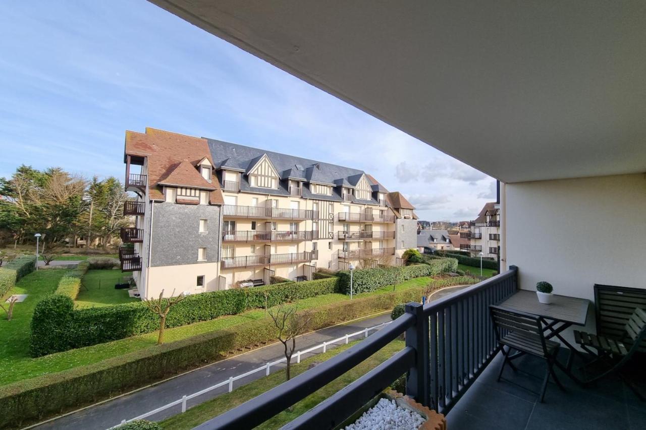 Apartment Well Equipped Near Beach Cabourg Exterior foto